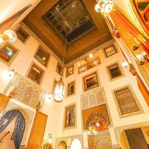 Riad Sahraui, Fes